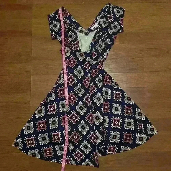 Diane Von Furstenberg DVF Womens Heerlen Size 6 Print Indigo V-Neck Wrap Dress - Picture 4 of 11